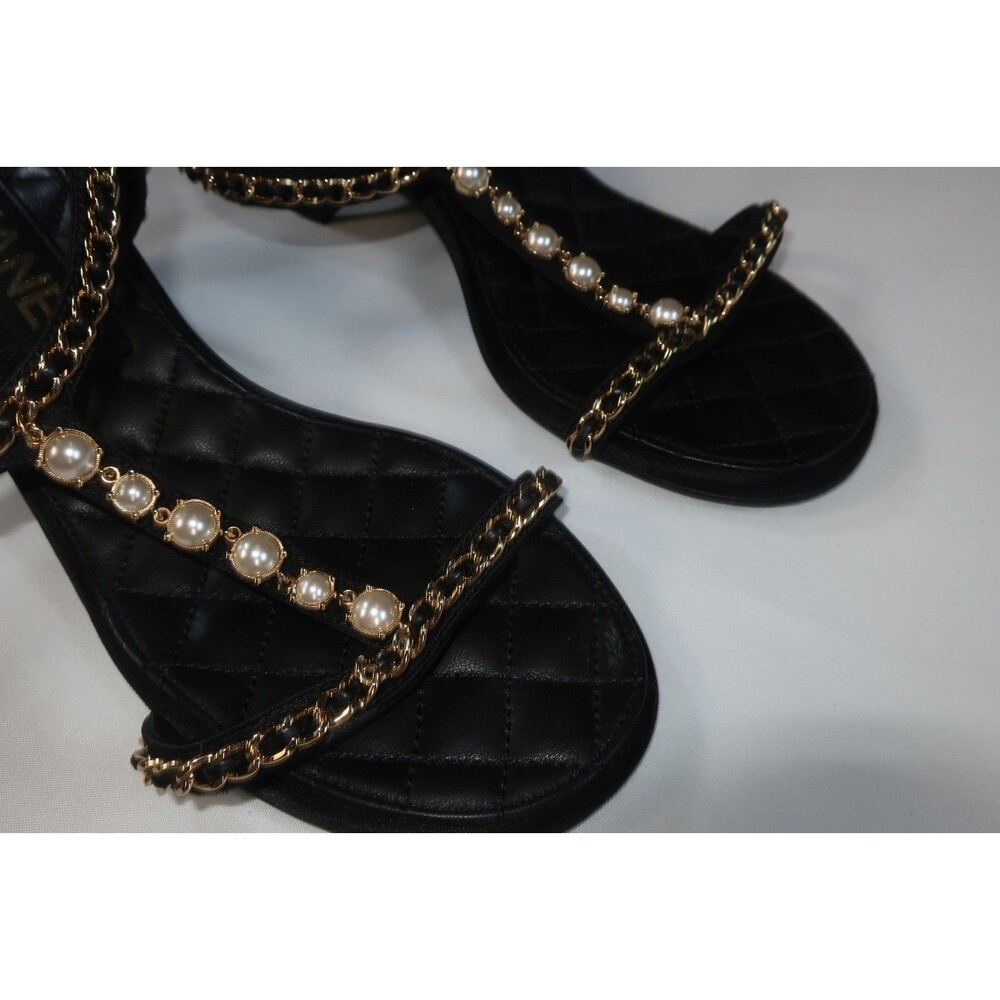 Chanel Black Lambskin Quilted Chain Sandals Pearl Heels T Strap 2022 Size 36 6 - Picture 8 of 13